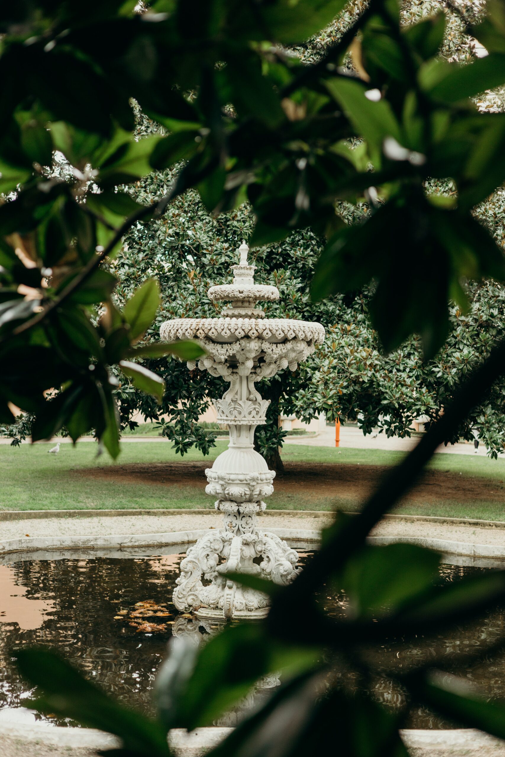 La Princesse aux Cheveux d’Or et l’Oiseau Fontaine